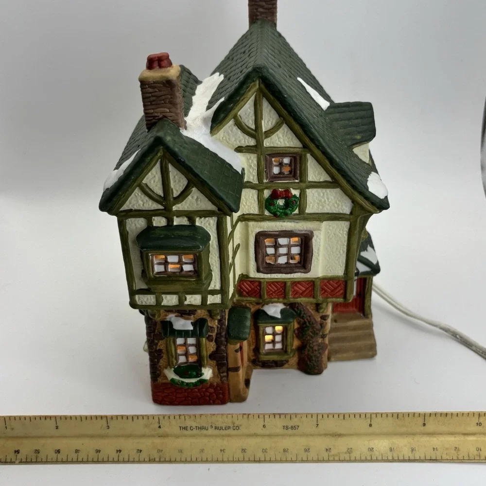 O'Well Novelty CAFE SHOP Lighted Christmas House Building 1994‎